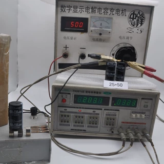 电源变压器电焊机足容400V330UF25*50牛脚硬脚330UF400V电解电容
