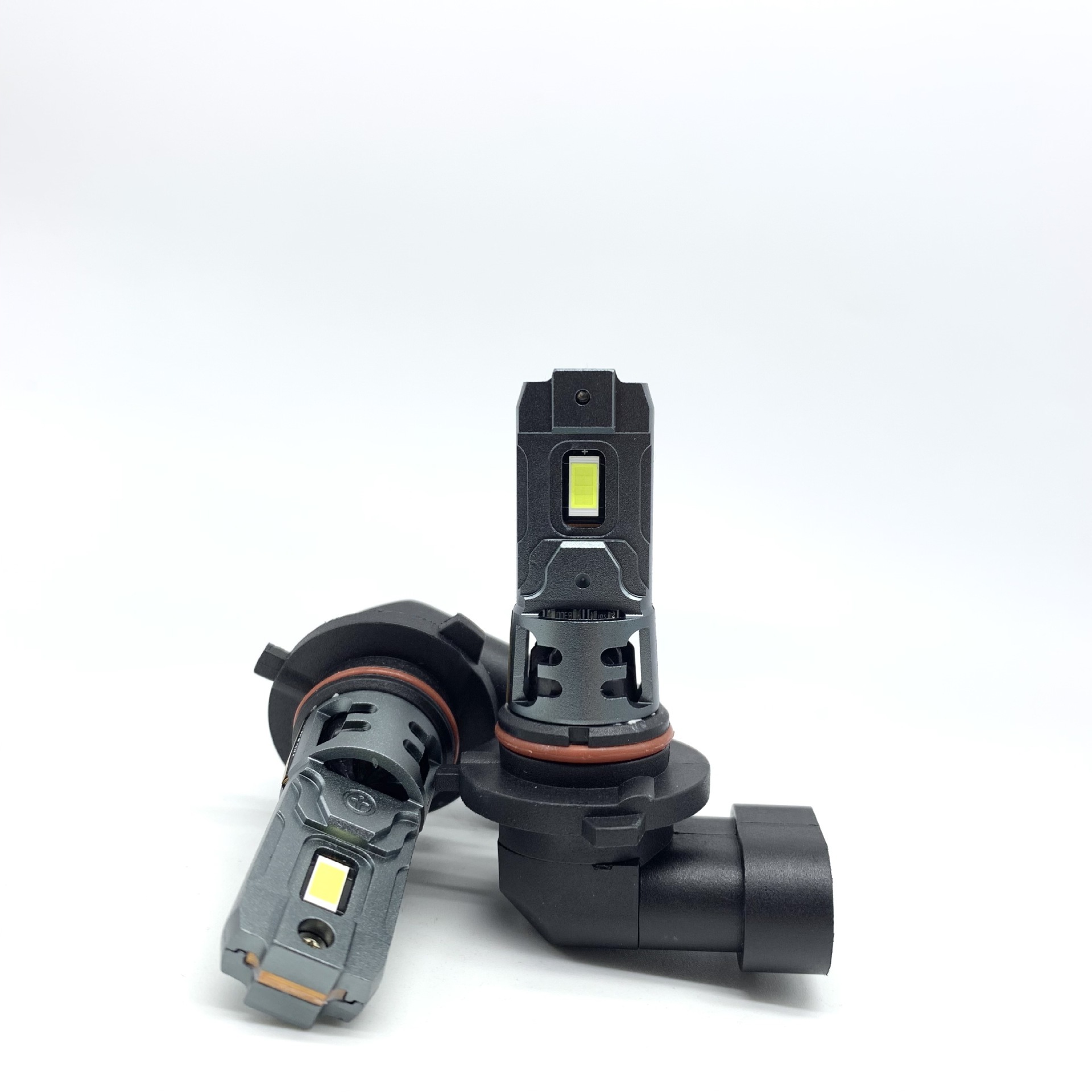 M7 enchufe directo con ventilador H7 H1 H3 H11 9005 H4 9012 faro LED de automóvil de alto brillo