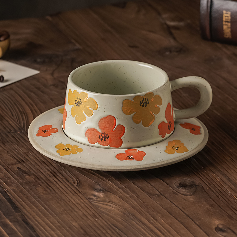 Ins lujo ligero taza de café plato conjunto de tazas de tazas marcadas tazas de latte tazas de cerámica rugosa retro de alto valor