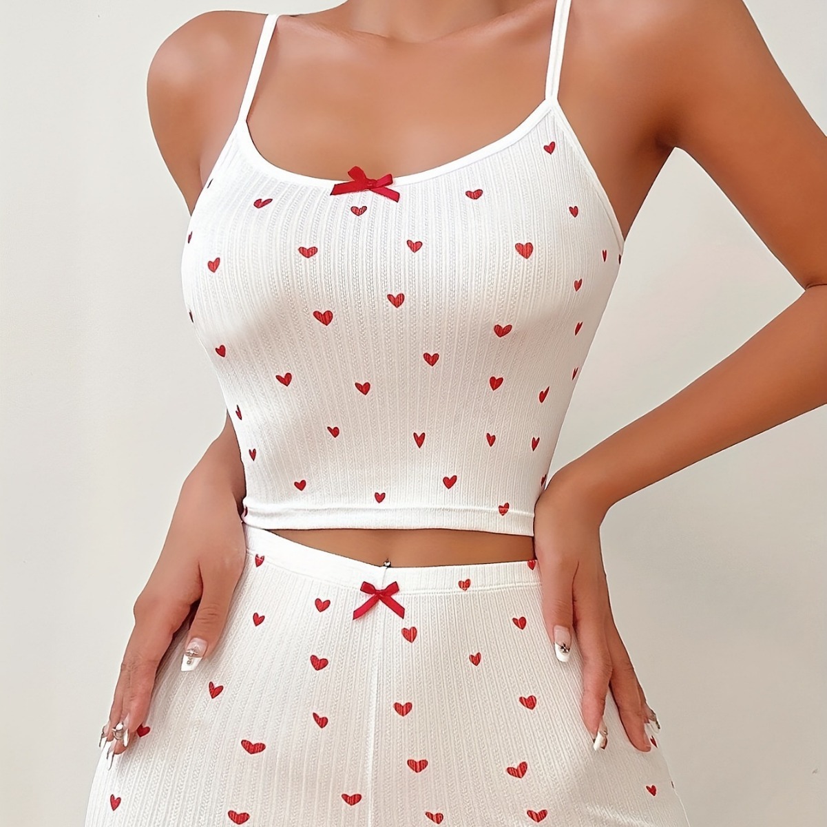 Set heart shaped with bow, pijama, Amazon, lifting effect, European style