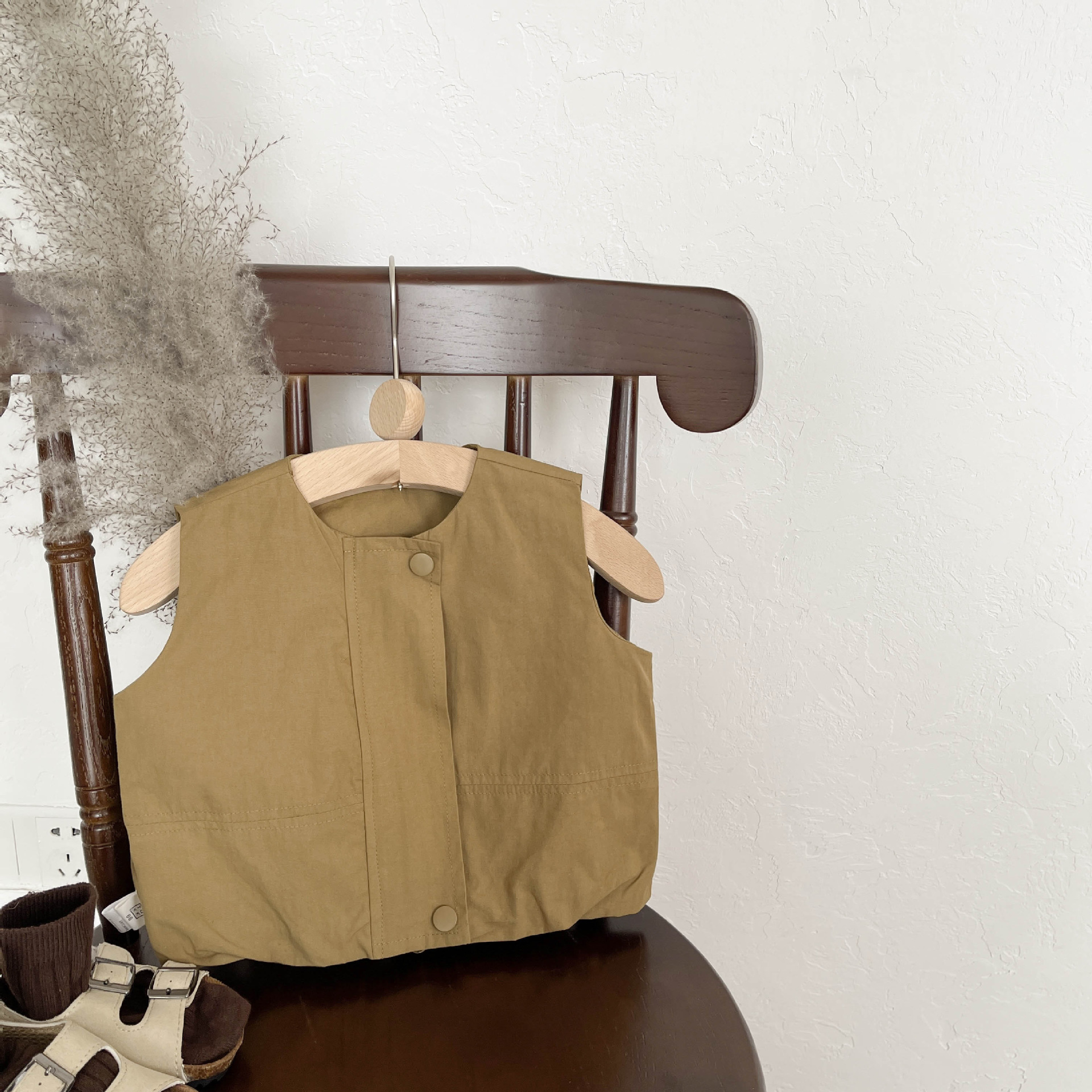 Bebé estilo coreano Chaleco de los niños retro todo a juego Chaleco de primavera niños y niñas estilo coreano estilo occidental corto desgaste exterior chaleco