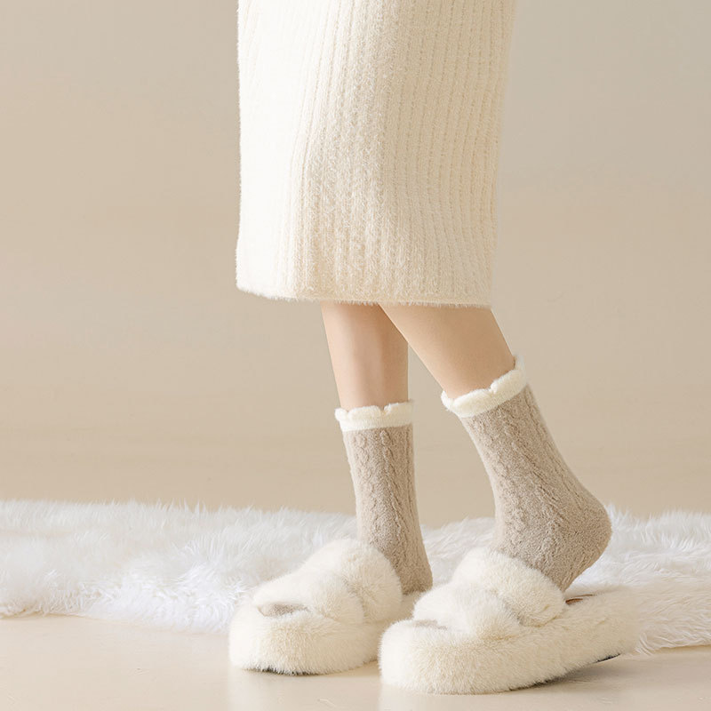 Chaussettes mi-tubes en velours australien, chaussettes épaisses et chaudes pour femmes, chaussettes de sol d'hiver, chaussettes à poils de couleur Maillard, chaussettes chaudes en serviette_voghion.com