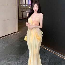 晕染性感v领抹胸吊带连衣裙海边度假黄色气质收腰修身包臀长裙子