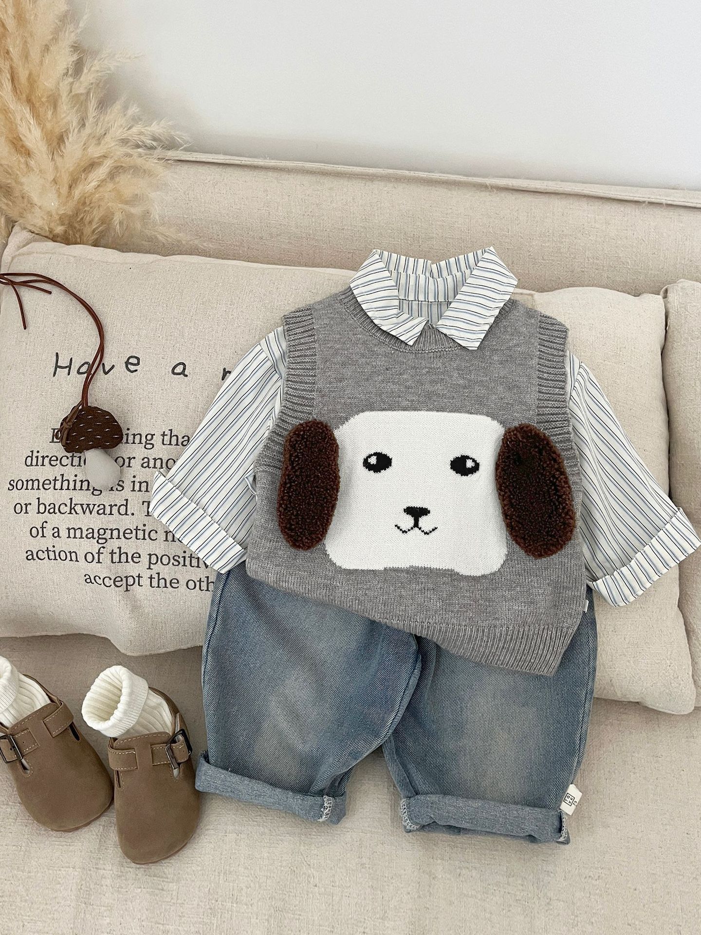 Ropa de primavera y otoño para bebés, chaleco de punto de dibujos animados lindo, chaleco de cuello redondo para bebés, top suelto de todo fósforo para bebés