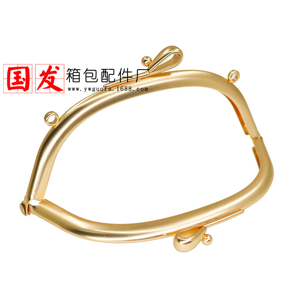 [Nuevo producto] agujero de tornillo: 12.5CM arco liso sin agujero arco de oro accesorios de bolsa al por mayor