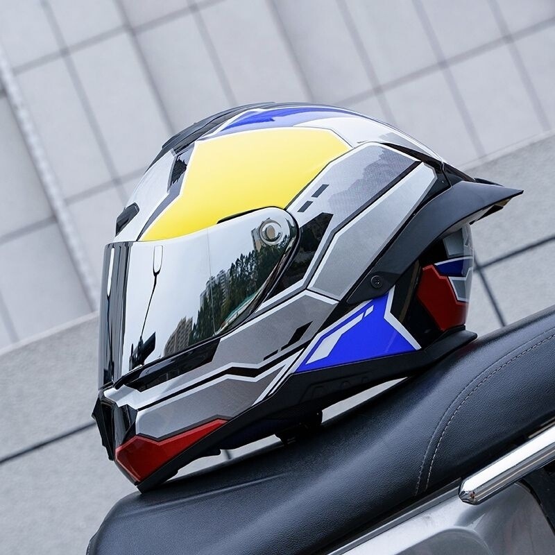 オートバイヘルメット男性と女性のフルフェイス夏オートバイガンダムパーソナライズされた大型テールウィング Bluetooth 3C 認証国家標準 A|undefined
