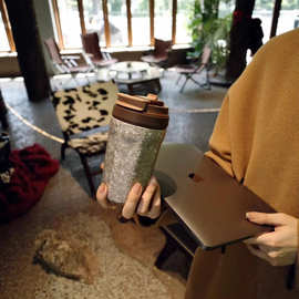 纯钛轻奢咖啡杯双层钛杯保温保冷杯女士大冰花全钛男随行杯带吸管