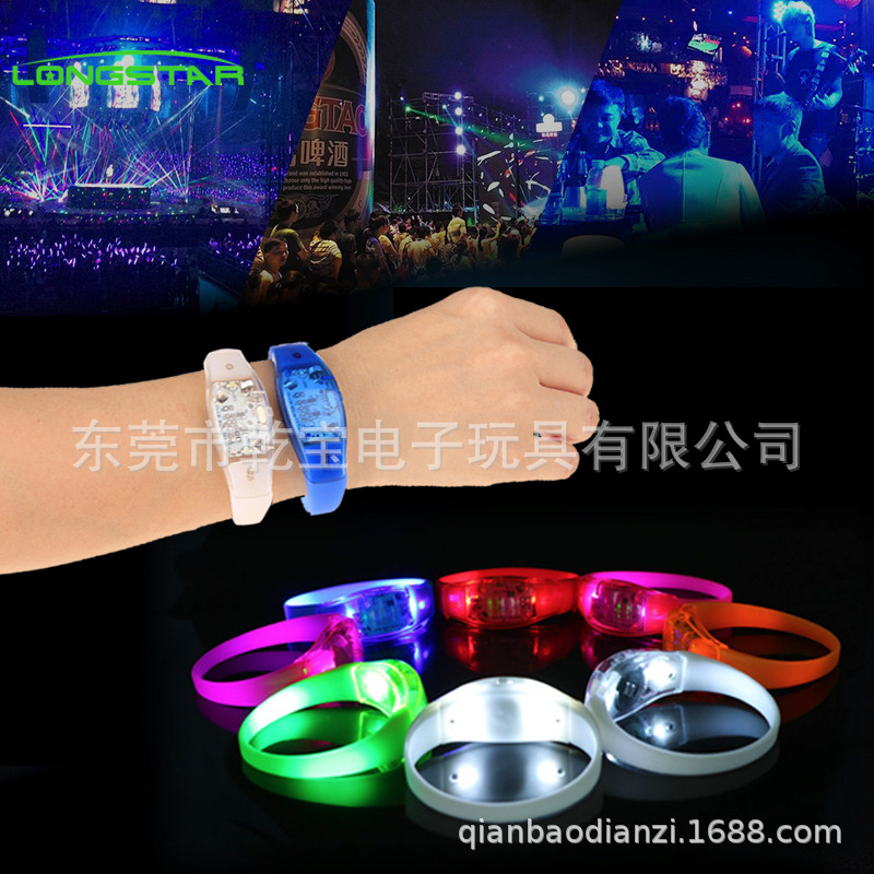 Pulsera luminosa de silicona personalizada activada por voz Bar KTV atmósfera interactiva animando música vibratoria pulsera luminosa intermitente