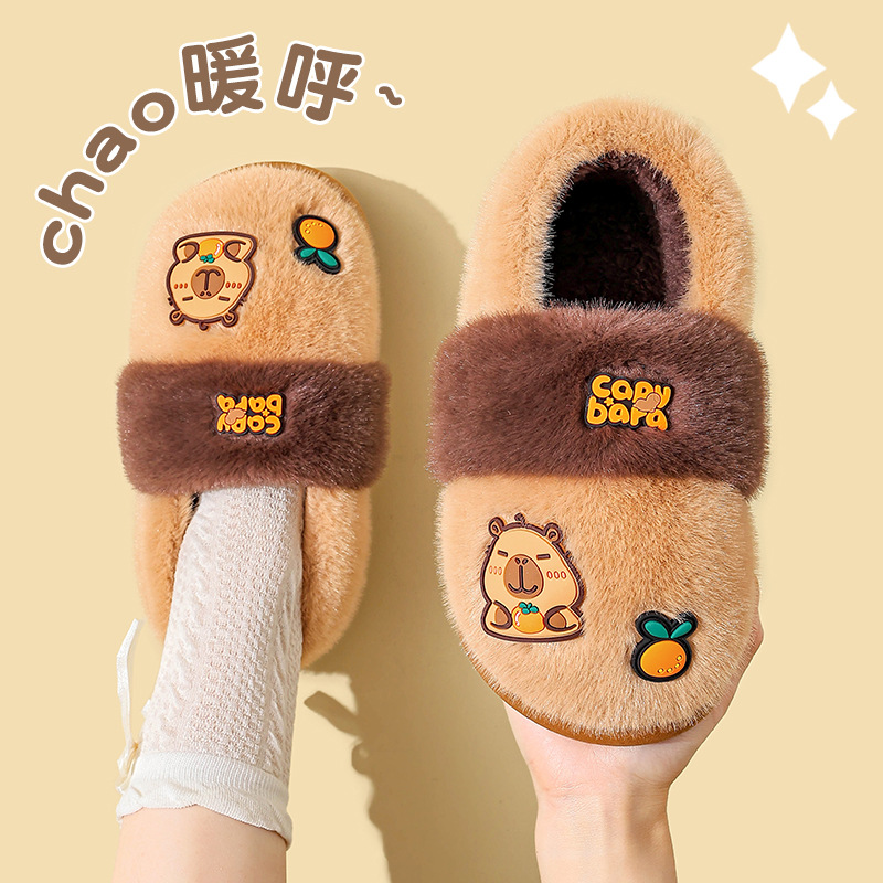 Hermosas zapatillas de algodón para mujeres otoño-invierno 2025 nueva pareja capibara interior antideslizante calentamiento y zapatos de algodón de tercife