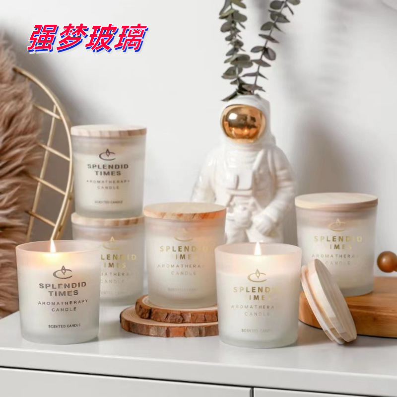 Venta al por mayor taza de vela tarro de vidrio color esmerilado recipiente de vidrio aromaterapia taza vacía con tapa dormitorio romántico candelabro logo