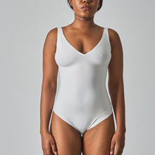 SKIMSͬ��BODSUIT shapewear �o�pV�I�ո��_�n�����\��������Ů
