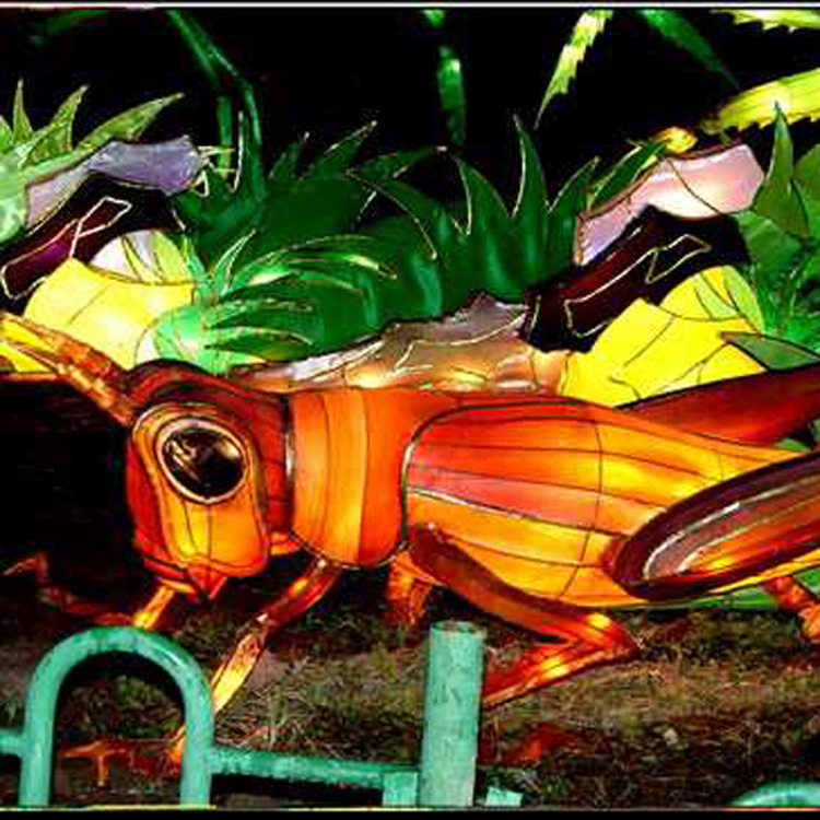 ���׾��ۻ��Ƶ���չʾ��ʥ���ڻ�������װ�λ���͵�������ֱ��