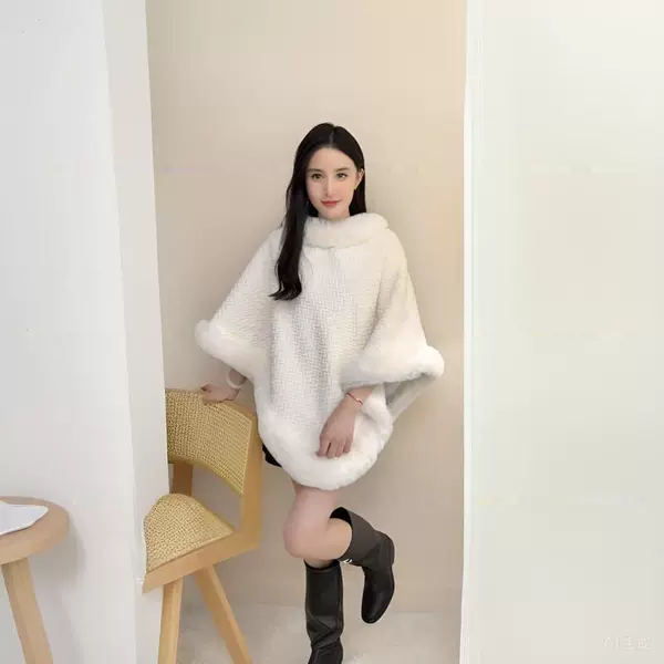 Amazon's Popular Cape for Women, Cross-Border New Plush Shawl with Round Neck and Fur Collar, Versatile for European and American Street Style