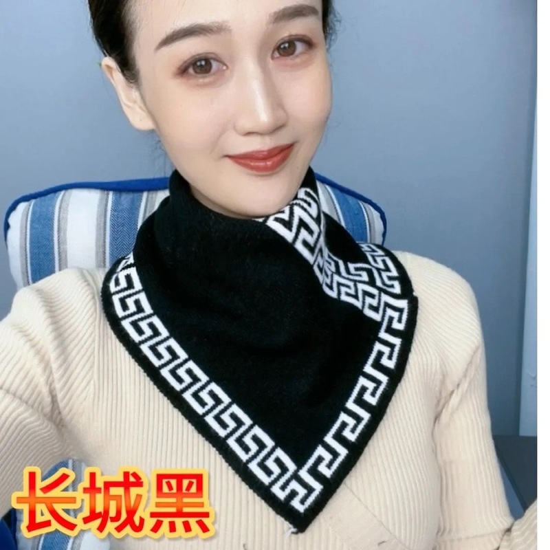 秋冬は首を囲んで保温して首を保護します。首をかぶるのに便利です。|undefined
