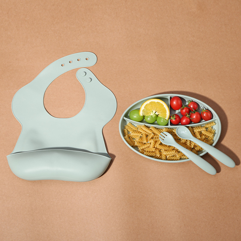 분리 접시 + 포크 스푼 + 턱받이 블루