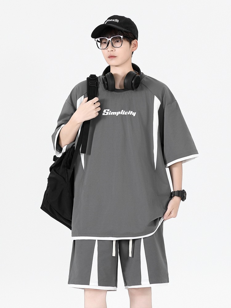 Traje deportivo casual suelto de verano para adolescentes de dos piezas de pantalones cortos de manga corta de moda guapos sueltos