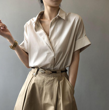 蝙蝠短袖衬衫女设计感小众港风复古宽松衬衣夏季薄款别致韩系上衣