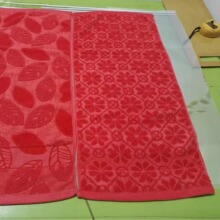 批发无捻竹纤维提花朵毛巾大红色结婚婚庆回礼礼品面巾柔软吸水巾