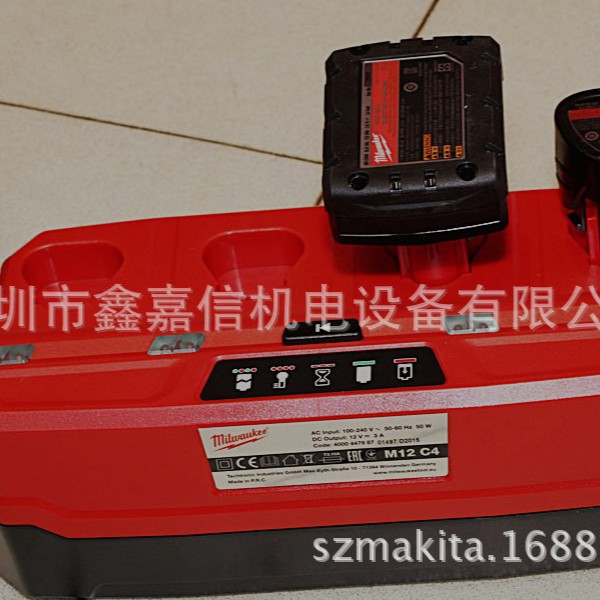 现货批发米沃奇 多枚锂电充电器 M12C4