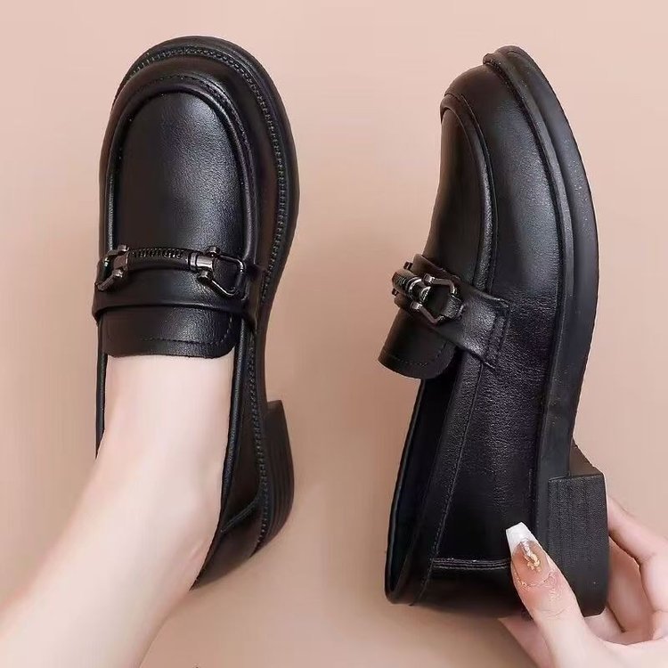 2025 zapatos de madres suaves primavera nuevos zapatos de mediana edad cómodos zapatos de cuero antideslizantes zapatos de mediana edad zapatos de trabajo de mujer