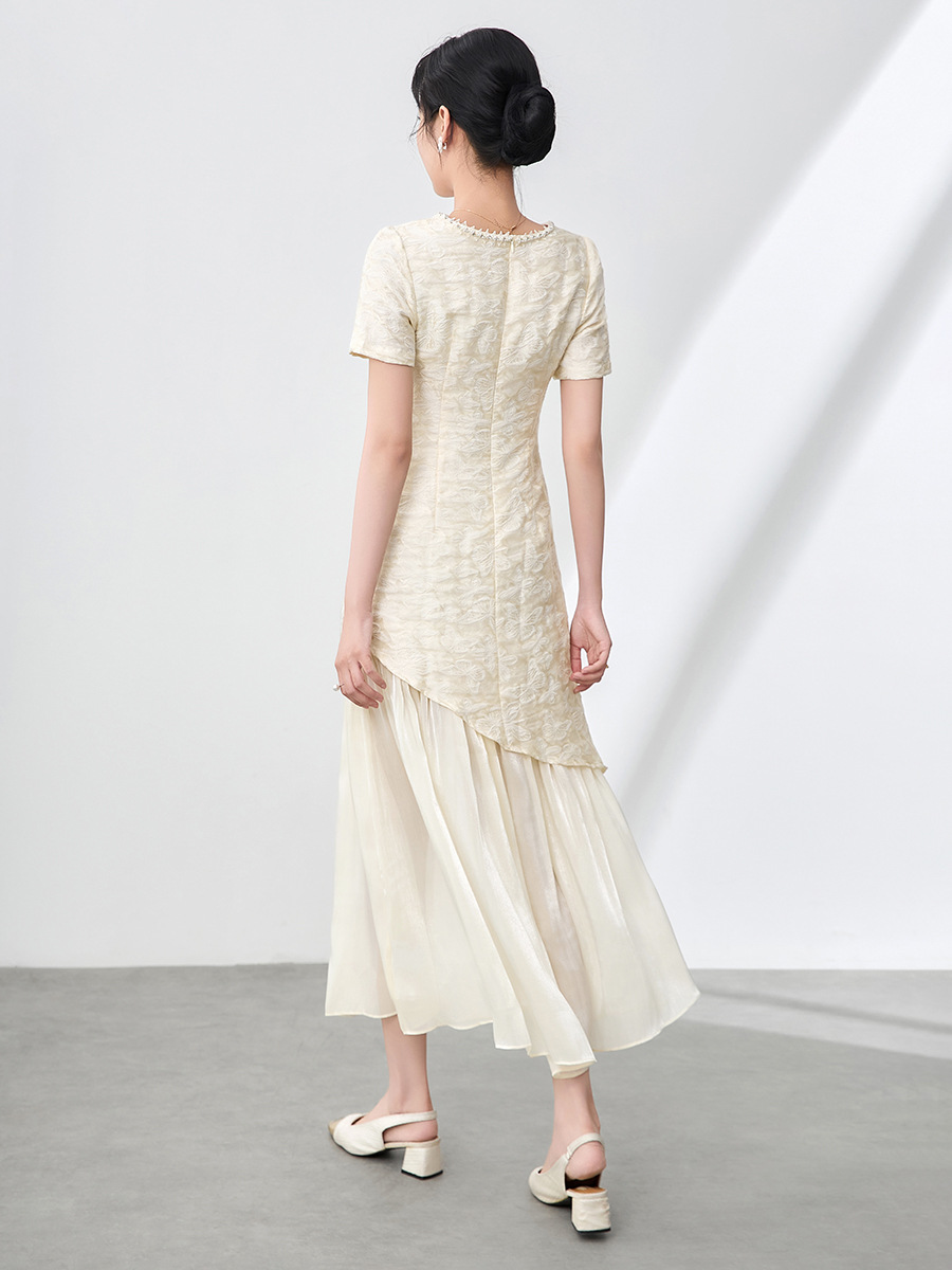Váy maxi nữ cổ tròn đính cườm họa tiết bướm jacquard phong cách Trung Quốc — Màu đen