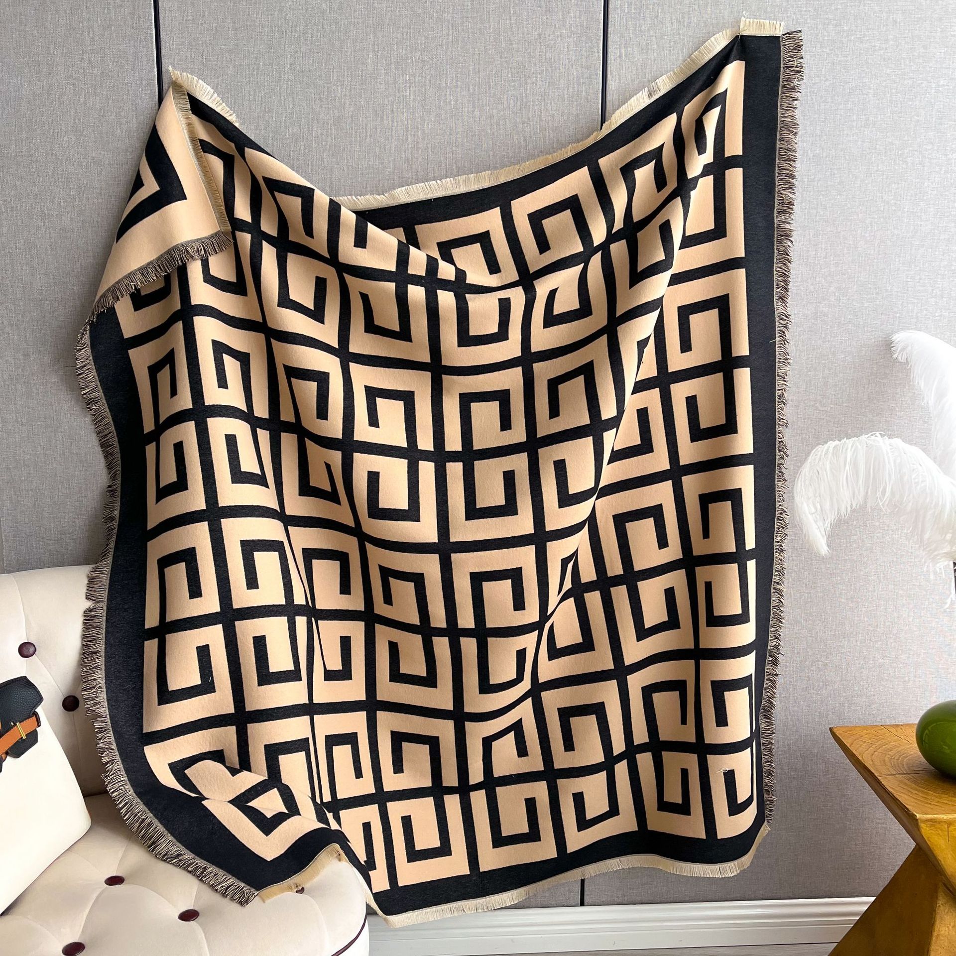 Estilo coreano de moda de doble cara de Cachemira como chal en forma de espalda engrosada bufanda cálida Otoño e Invierno Nueva bufanda cuadrada exterior de gran tamaño