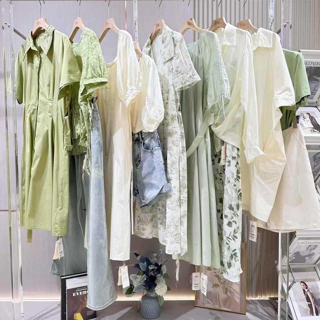 上海一线品牌【机杼JiZhu】25夏年轻大码女装简约时尚中少淑风格