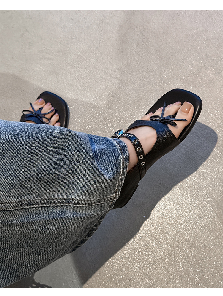 Sandal xỏ ngón đế bệt thiết kế độc đáo nơ bướm quai ngang La Mã — màu đen, màu mơ, bạc chi tiết 15