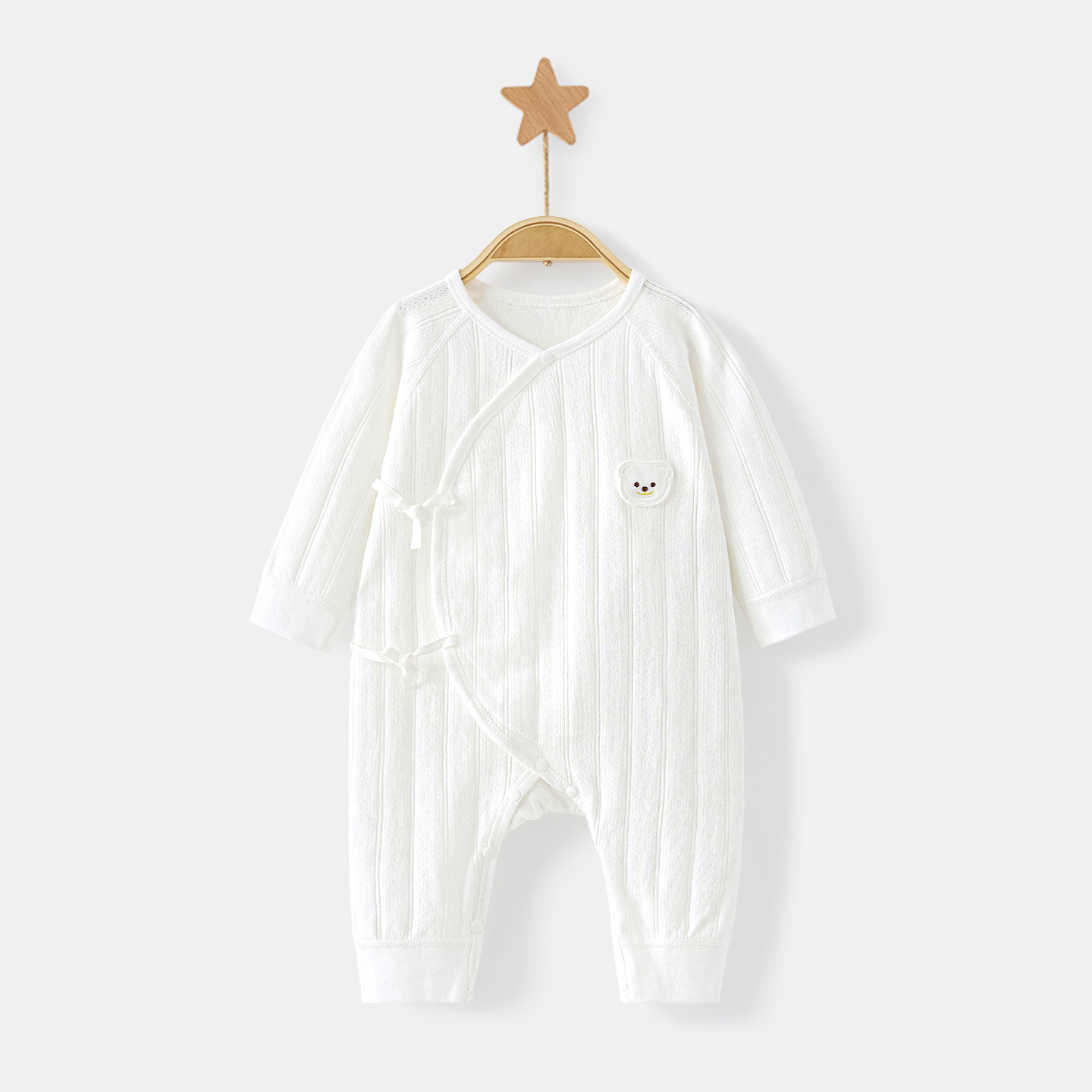 Ropa de bebé recién nacido primavera y otoño 0 algodón puro marzo delgado monje de fondo ha nacido camiseta de bebé
