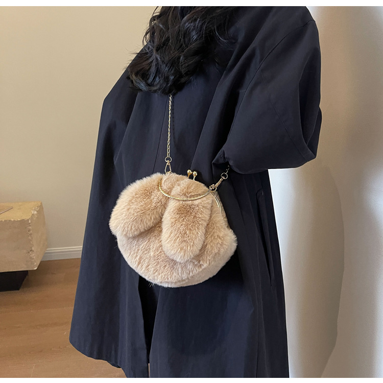 Borsa a tracolla in peluche da donna 2023, nuova borsa a tracolla con catena da principessa, versatile e carina, borsa con orecchie da coniglio per studenti_voghion.com