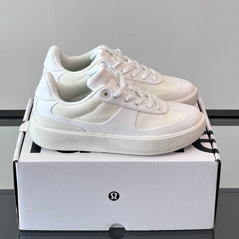 European Station Knitted Couple Casual Shoes Women's Shoes New Mesh Breathable Lace-Up Sneakers Driving Travel Shoes Men's Shoes European Station Knitted Couple Casual Shoes Women's Shoes New Mesh Breathable Lace-Up Sneakers Driving Travel Shoes Men's Shoes