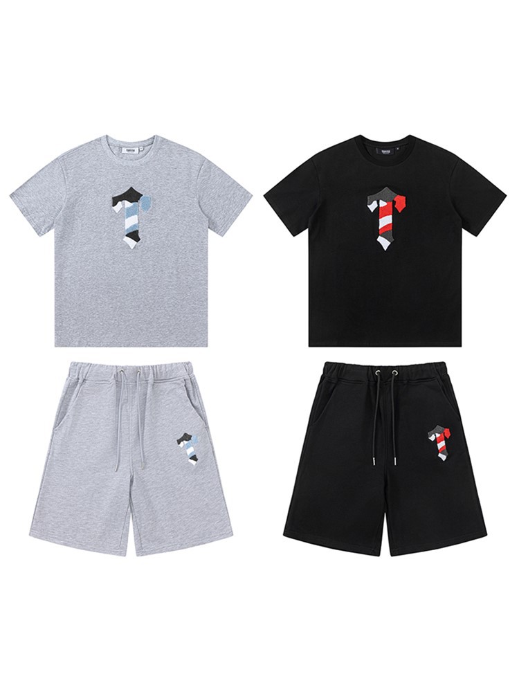 Trapstar verano pantalones cortos de manga corta hombres y mujeres toallas de moda europea y americana bordadas impresión T-letter T-shirt casual set