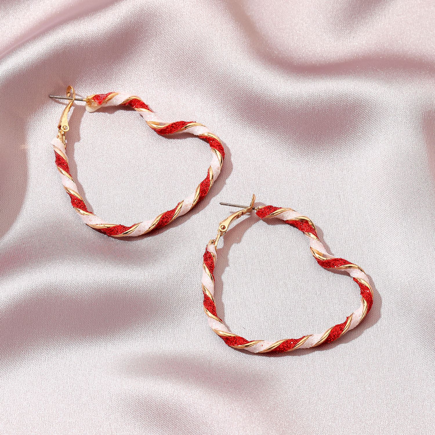 Fashion Contrast Color Heart-shaped Earrings display picture 5