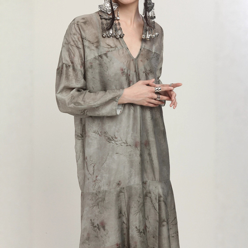 2026 New Chinese-Style Dress, New Elegant Loose-Fitting Dress, Retro Printed A-Line Long Skirt B0412