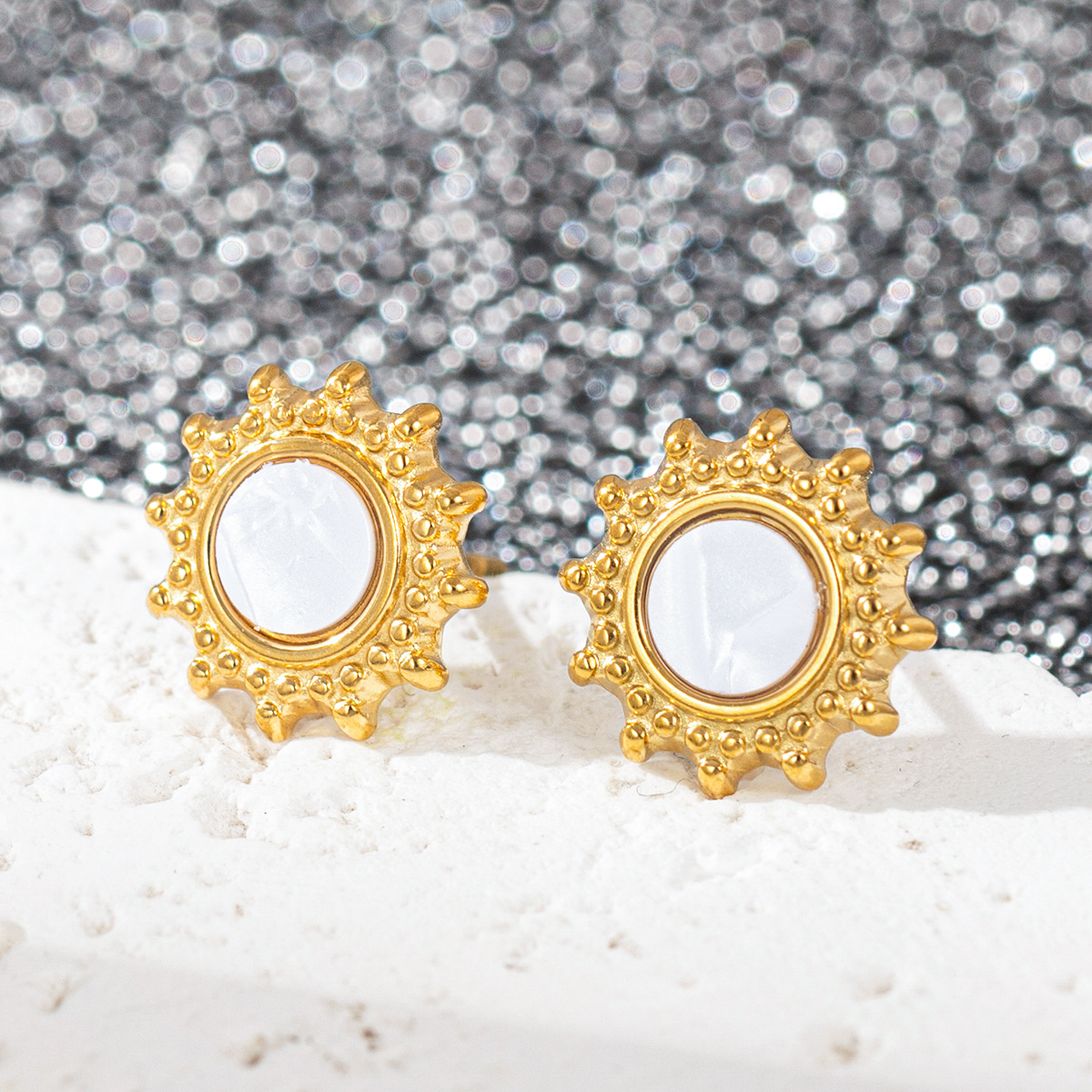 5g Weight 304 Stainless Steel Ear Needle Material 18K Gold Plated Plating Material Ear Studs Classification 1 Pair Quantity Daily Occasion Titanium Steel Material U Shape, Four Leaf Clover, Heart Shape Pattern All Seasons Season Women's Gender Elegant Style 1 Pair Elegant U Shape Four Leaf Clover Heart Shape Titanium Steel 18K Gold Plated Ear Studs 2