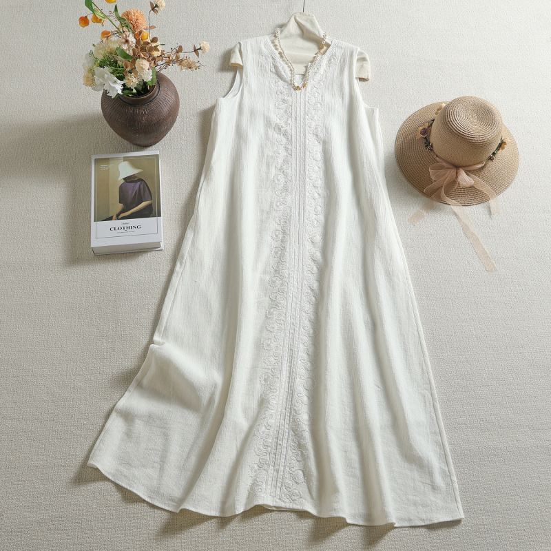 Nanyou Linen Dress for Women, Summer Long Dress, V-Neck, Sleeveless, Beaded, High-Quality Texture, Large Hem, Mid-Length Nanyou Linen Dress for Women, Summer Long Dress, V-Neck, Sleeveless, Beaded, High-Quality Texture, Large Hem, Mid-Length