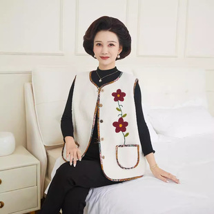 Spring and Autumn Chinese Style Vest Cardigan Jacket for the Elderly Fashion Simple Base Vest Altai Embroidered Vest