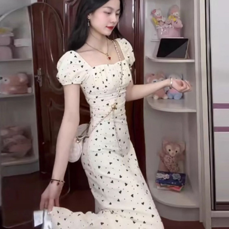 2026 Summer Dress, Slim Fit, High-End, Super Stylish, French-Style, Square Neck, Floral Polka Dot Long Dress 2026 Summer Dress, Slim Fit, High-End, Super Stylish, French-Style, Square Neck, Floral Polka Dot Long Dress