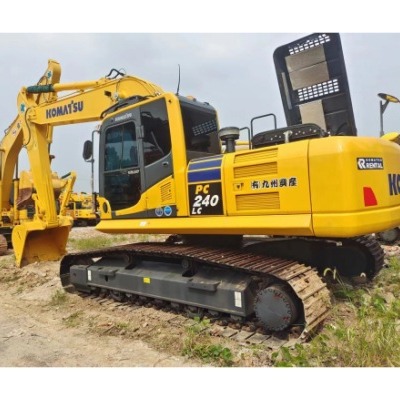 Exportación de segunda mano Komatsu 200 - 8 Carter 320 Excavadora en Beijing
