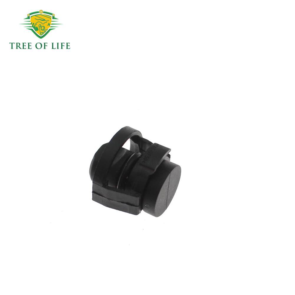 Conector de Manguera de Refrigerante LR011038