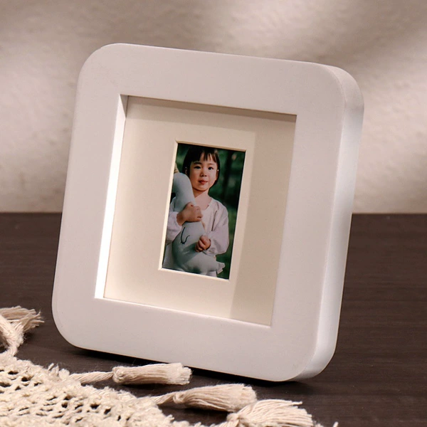 Pure white + rectangular cardboard