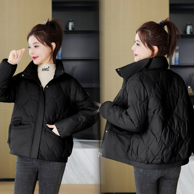 2024 otoño y invierno nuevo estilo coreano chaqueta de algodón de pluma mujer pequeña corta de cuello vertical temperamento chaqueta de algodón de diamante moda image 1