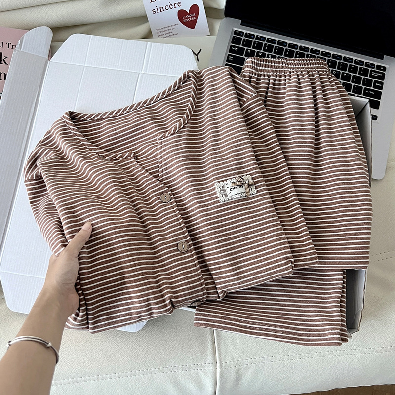 Pajamas for Women Autumn and Winter 2025 New Cashmere High-End Simple Stripesd Long-Sleeved Pants Suit Home Wear Pajamas for Women Autumn and Winter 2025 New Cashmere High-End Simple Stripesd Long-Sleeved Pants Suit Home Wear