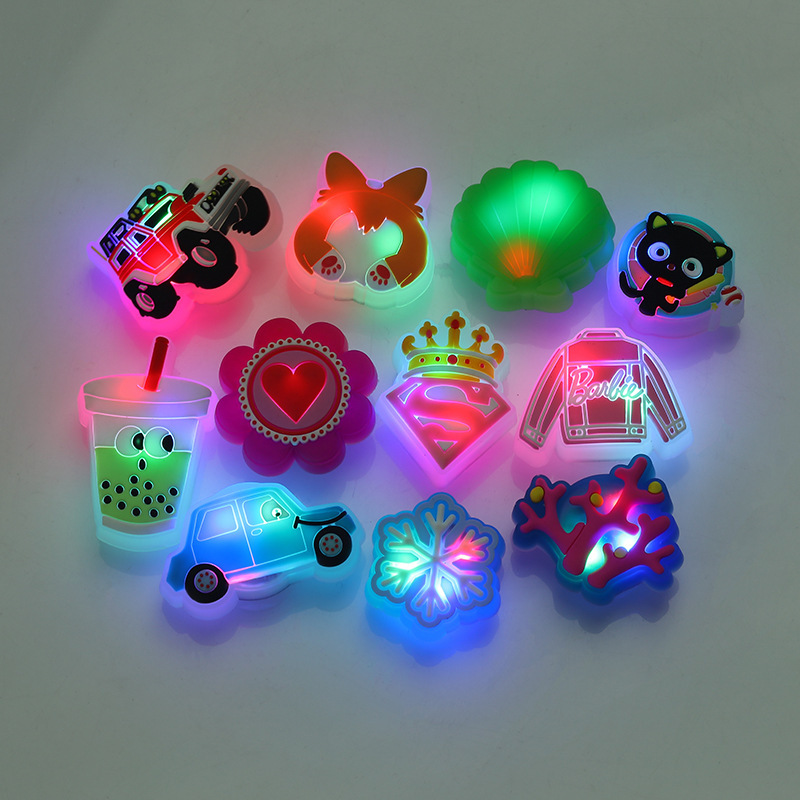 2024 cross-border e-commerce hole shoes shoes flower LED luminous flash fun DIY shoe buckle shoe accessories decorative buckle
