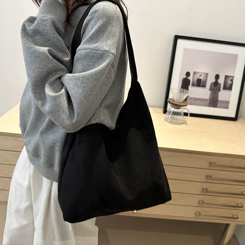 Niche Zhong ternero bolso para mujeres 2024 nueva moda de gran capacidad bolso de hombro de brazo casual versátil bolso de viaje