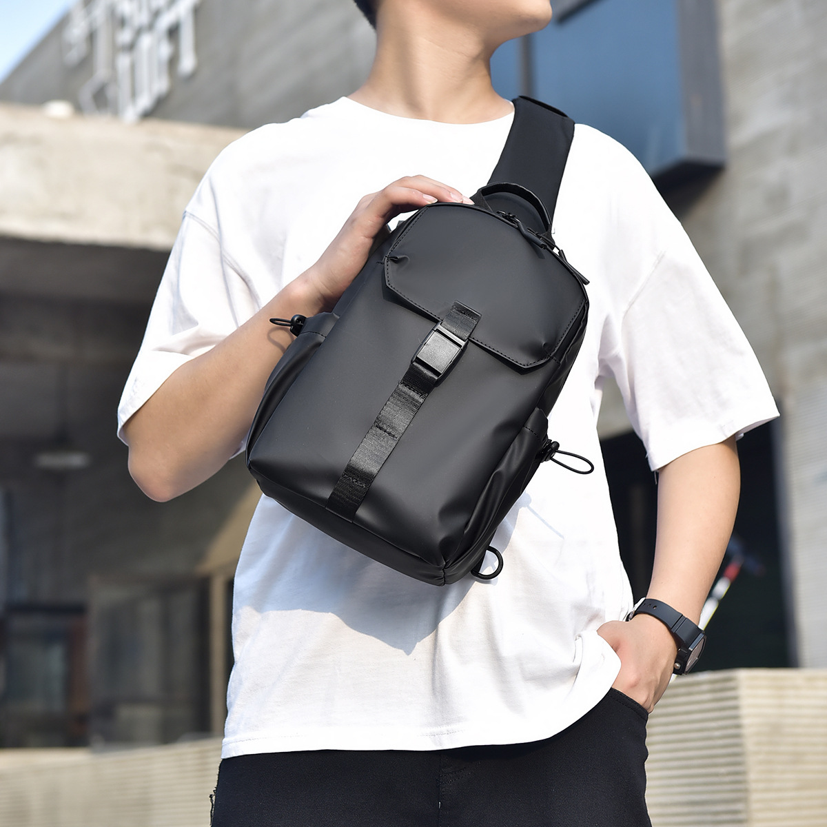 fashionable universal chest bag