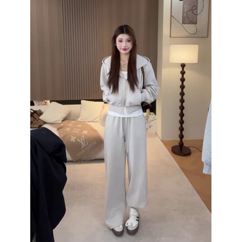 In the Spring of 2025, a Complete Set of Korean Casual Fashion Sports Suits for Women, Hooded Sweatshirts and Wide-Leg Pants Two-Piece Sets