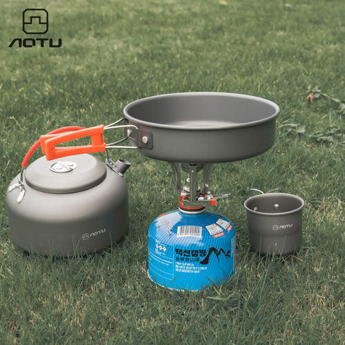 New Triangular Outdoor Camping Stove Outdoor Electronic Stove Picnic Camping Stove Mini Stove AT6402