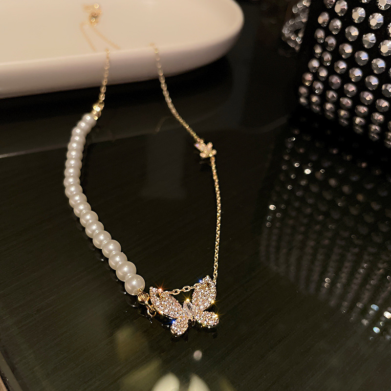 Mode Simple Collier Perle Micro-incrusté Zircon Papillon Alliage Collier display picture 5