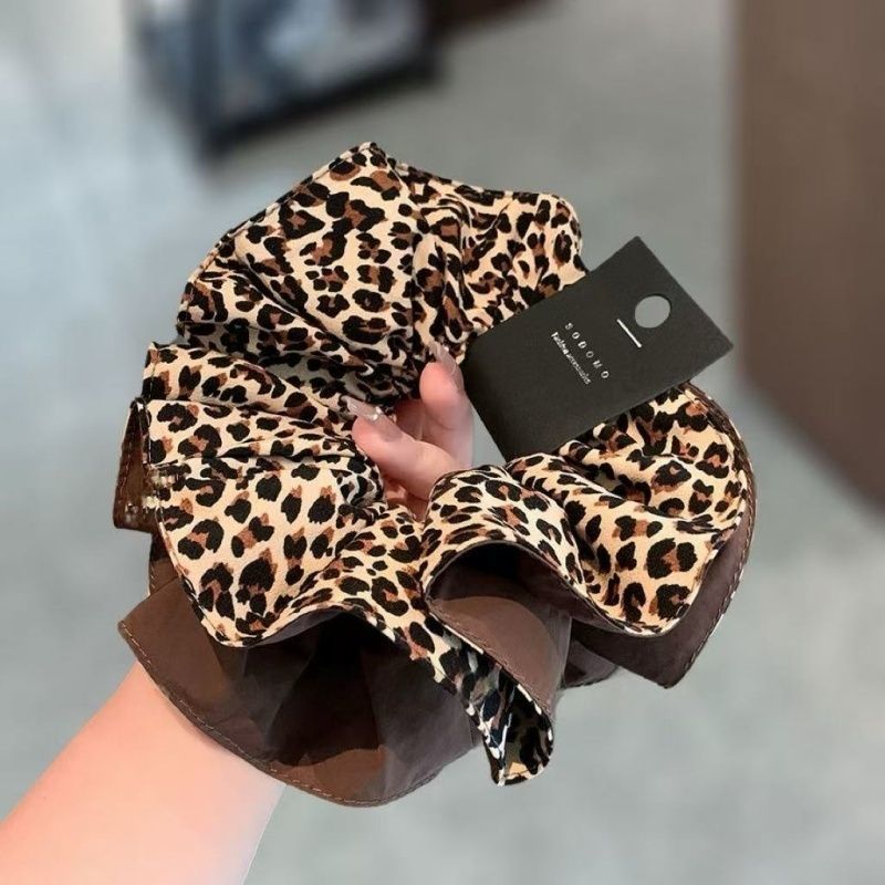 Hochwertiges, doppellagiges Haargummi mit Leopardenmuster im Hongkong-Stil für Mädchenfrisuren, eleganter Dutt, Herbst-Winter-Frisur_voghion.com